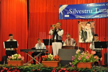Laureații Festivalului-concurs interjudețean de interpretare a folclorului muzical - instrumente aerofone „Silvestru Lungoci”