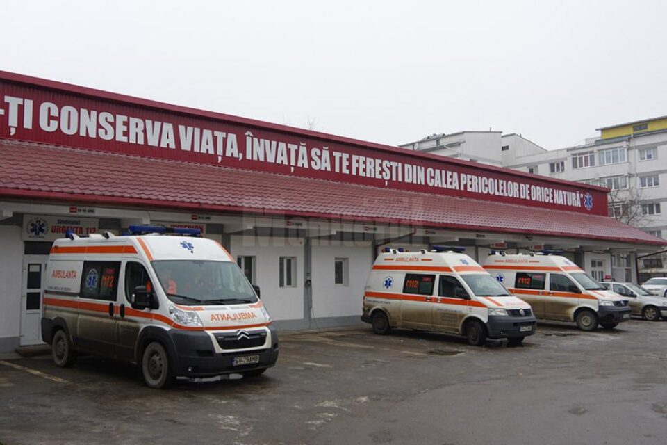 Presupusă fraudă de 100 ml la litrul de benzină la o ambulanță de la SAJ Suceava