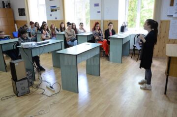 Lansări de carte, expoziții, momente artistice, la Zilele Colegiului Național “Dragoș Vodă”