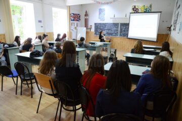 Tinerii dezbat la Colegiul „Dragoș Vodă”