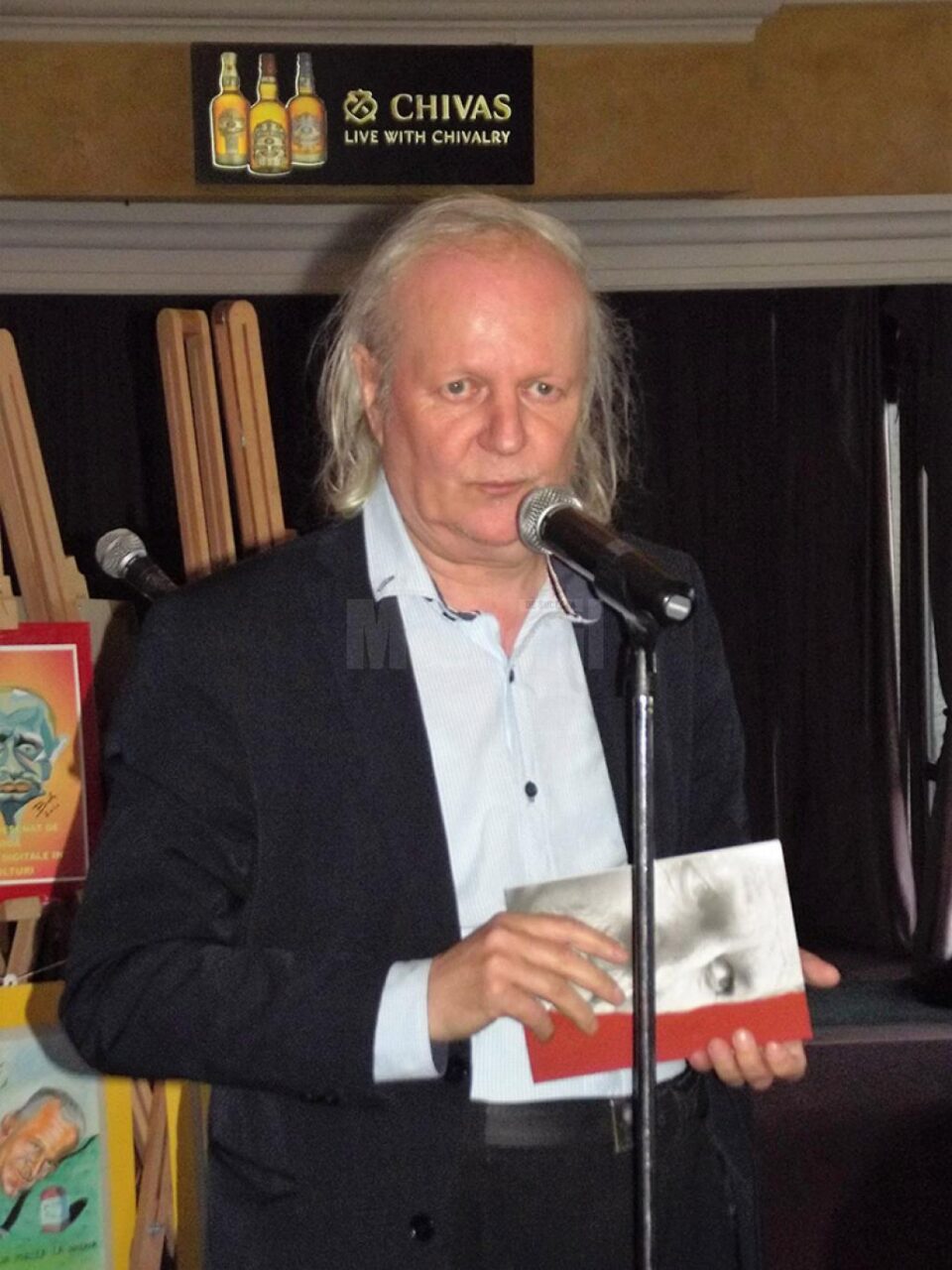 Roman Istrati, arc peste timp, de la „Miezul adânc” la „Ștrumfii Kremlinului”