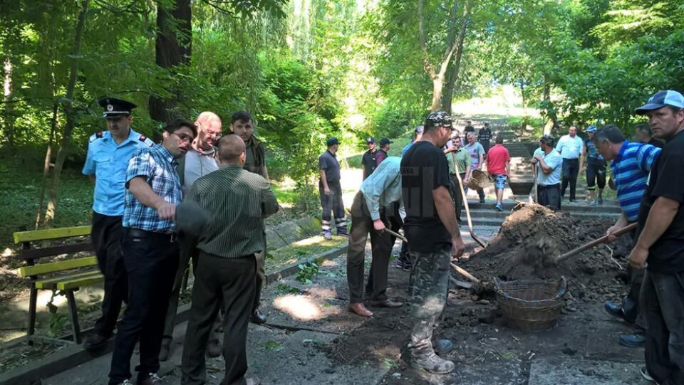 Acțiune de igienizare în Parcul Șipote