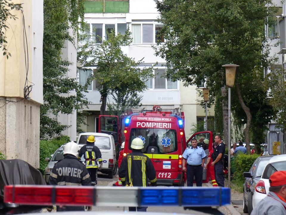 Salvatorii au monitorizat zona și au asigurat măsurile PSI pe toată perioada în care lucrătorii E.ON au efectuat lucrări pentru remedierea problemelor constatate