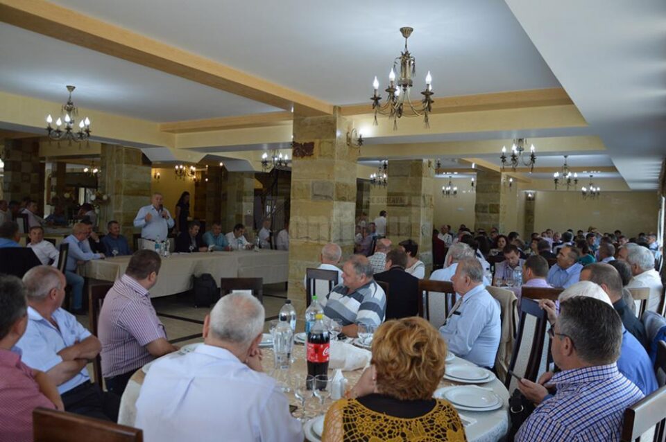 Comitetul executiv al Organizației Județene Suceava a PSD s-a întrunit sâmbătă, 9 iulie a.c., la Frasin Comitetul executiv al Organizației Județene Suceava a PSD s-a întrunit sâmbătă, 9 iulie a.c., la Frasin