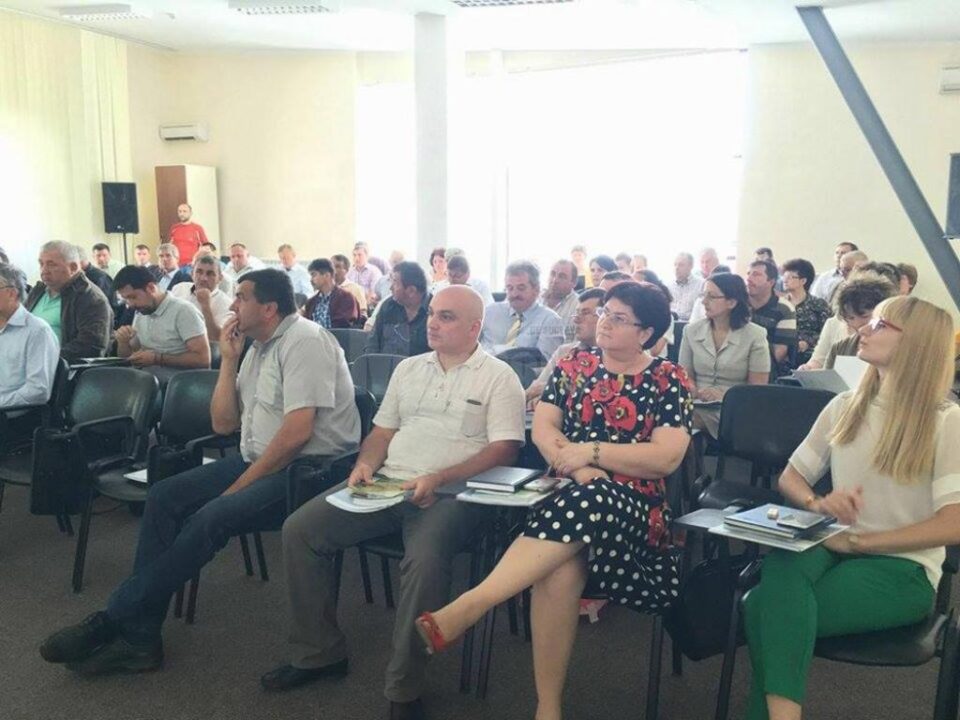 Dezbatere publică la Suceava pentru reducerea poluării cu nitrați