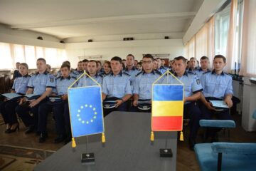 51 de polițiști noi proveniți din viața civilă au depus jurământul de credință