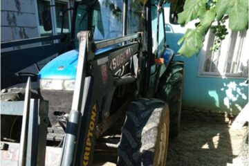 Tractorul de 18.000 de euro, furat de angajați