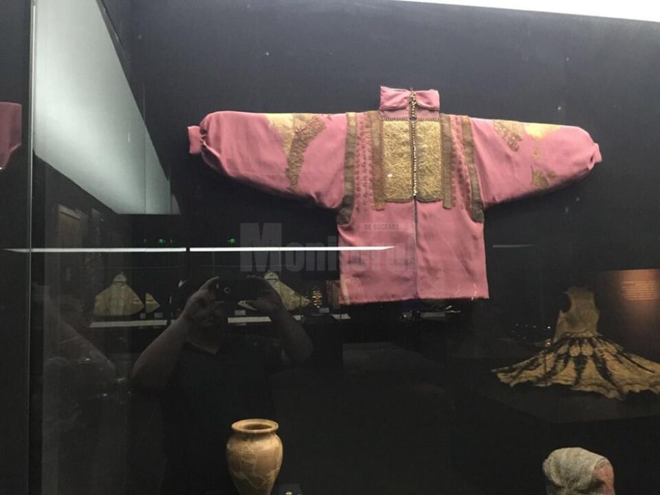 Piesă textilă arheologică medievală