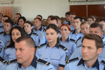 51 de polițiști noi proveniți din viața civilă au depus jurământul de credință