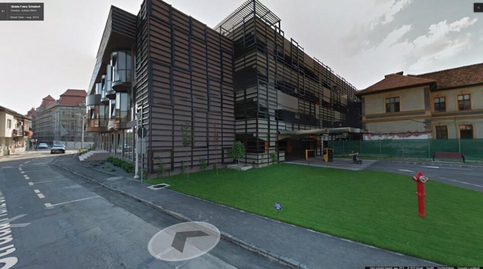 Parcarea multietajată de la Oradea. Foto: GoogleMaps