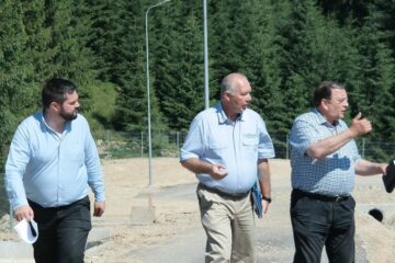 Flutur a început ieri cu dreptul negocierile pentru finalizarea depozitului de deșeuri de pe Mestecăniș