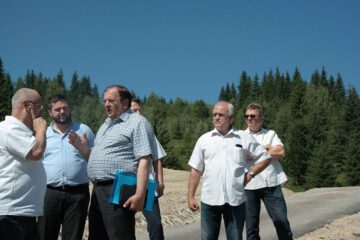 Flutur a început ieri cu dreptul negocierile pentru finalizarea depozitului de deșeuri de pe Mestecăniș