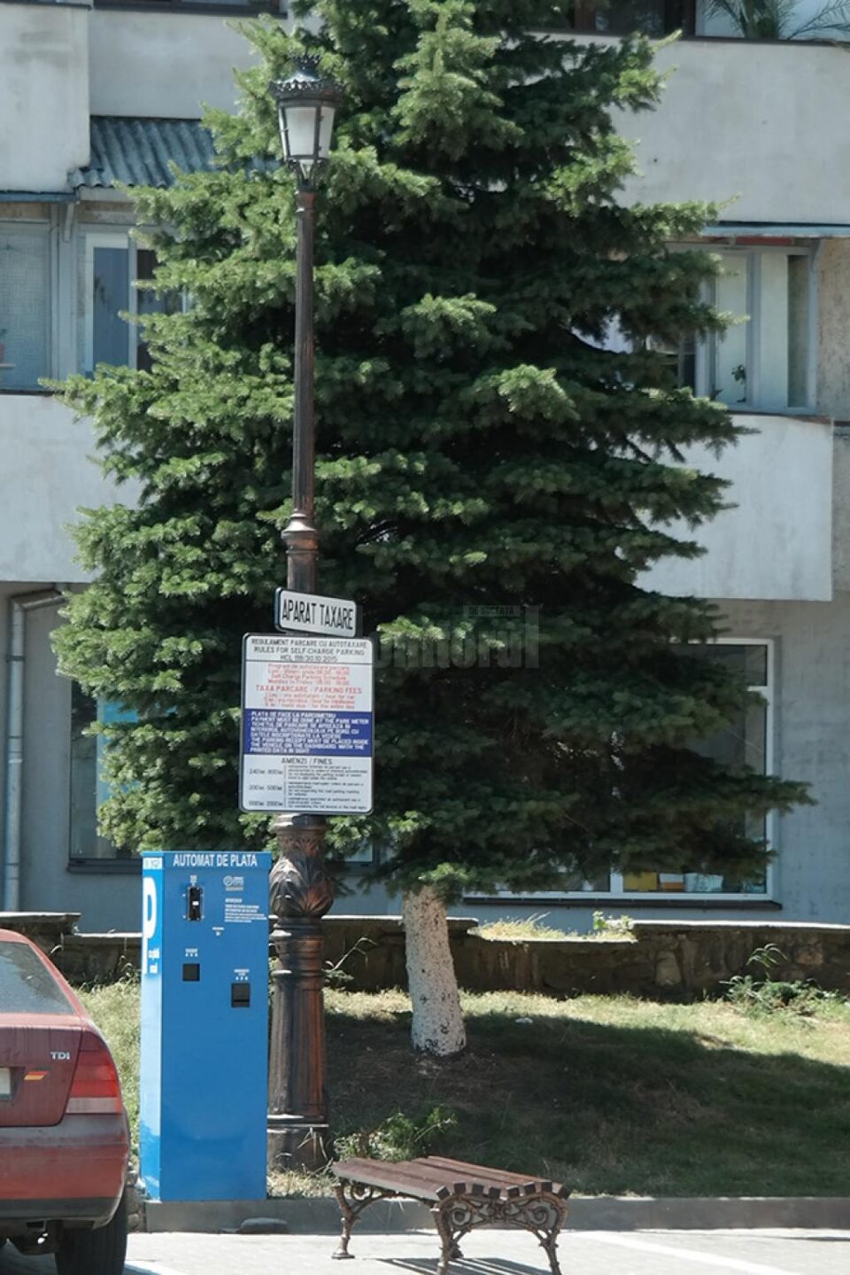 Amenzi de până la 500 de lei pentru șoferii care își parchează mașinile în bătaie de joc