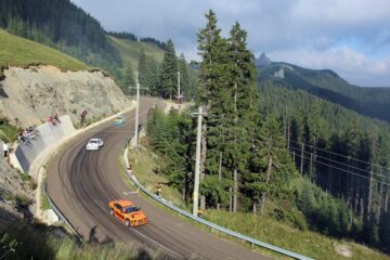 Spectacol auto extrem, pe culmile Rarăului, la singura etapă de drift pe traseu montan din România