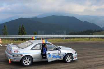 Spectacol auto extrem, pe culmile Rarăului, la singura etapă de drift pe traseu montan din România