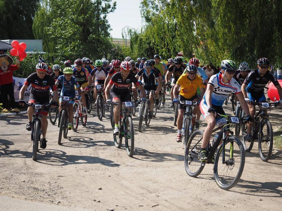 Start la Dragomirna Mountain Bike