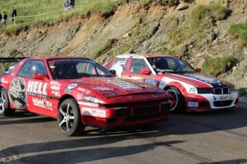 Spectacol auto extrem, pe culmile Rarăului, la singura etapă de drift pe traseu montan din România