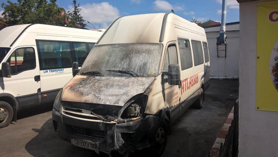 Microbuzul care a luat foc