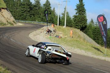 Spectacol auto extrem, pe culmile Rarăului, la singura etapă de drift pe traseu montan din România