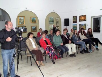 Vernisajul Salonului de vară al artiștilor plastici amatori din județul Suceava, la Casa de Cultură „Platon Pardău”