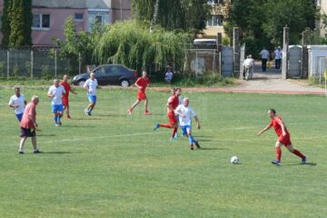Fostele glorii ale fotbalului fălticenean s-au întâlnit în meciul anului old-boys