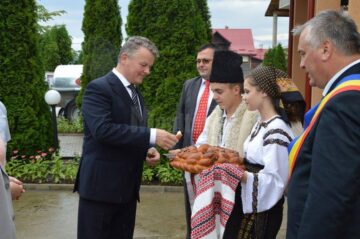 Festivalul folcloric „Din stejar, stejar răsare” la Cajvana, ediția a V-a