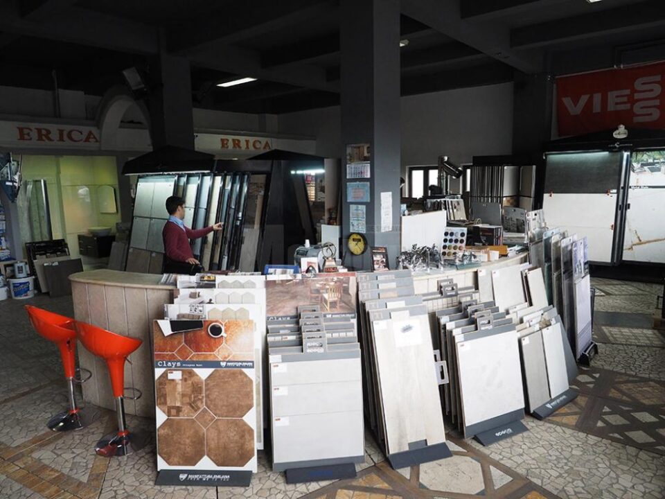 Magazinul Erica Ceramica, de pe strada Gheorghe Doja nr. 111