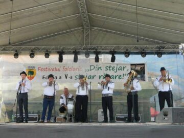 Festivalul folcloric „Din stejar, stejar răsare” la Cajvana, ediția a V-a