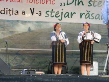 Festivalul folcloric „Din stejar, stejar răsare” la Cajvana, ediția a V-a