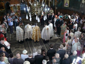28 de cupluri din Fălticeni au sărbătorit „Nunta de aur”
