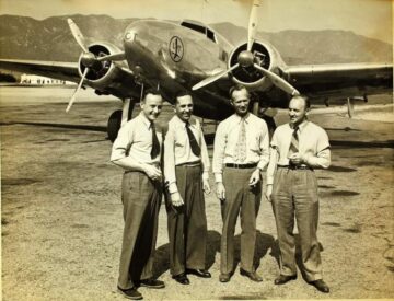 Modelul de avion Lockheed-14-H Super Electra care s-a prăbușit în pădure la Negrileasa