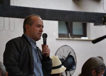 Membri ai Clubului de Poezie Alecart Suceava, la Festivalul internațional ”Poezia e la Bistrița”