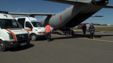 Exercițiu de simulare a unui incendiu, la aterizarea unui avion de pasageri