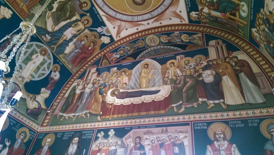 Biserica „Sf. Arhangheli Mihail și Gavriil” din satul Dealu, comuna Zvoriștea