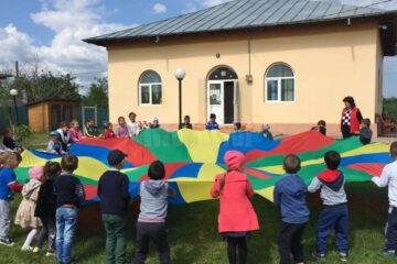 Caravana de vară „Fiecare Copil în Grădiniță”, la Suceava