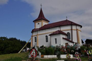 Procesiune impresionantă la Pleșa, la împlinirea a 180 de ani de la înființarea localității