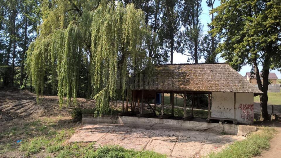 Zona de amenajare a debarcaderului lacului principal al viitoarei zone de agrement Tătărași