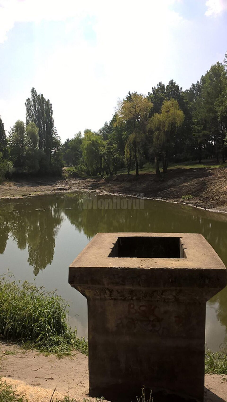 Refacerea lacului viitoarei zone de agrement Tătărași nu mai poate aștepta rezultatul licitației