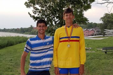 Unul din cei mai promițători canotori ai CSM-ului, Florin Fântânariu Arteni, alături de antrenorul Ioan Despa