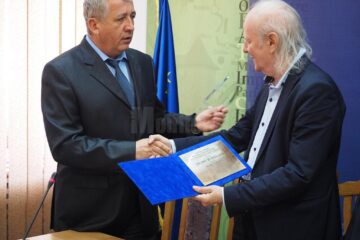 Profesorul, poetul și publicistul Roman Istrati a fost inclus în „Cartea valorilor bucovinene” la inițiativa prefectului Constantin Harasim