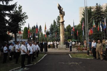 Ceremonialul organizat ieri dimineață în Piața Tricolorului