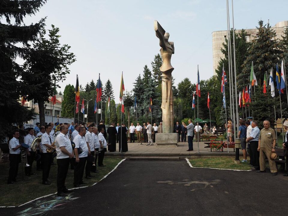 Ceremonialul organizat ieri dimineață în Piața Tricolorului