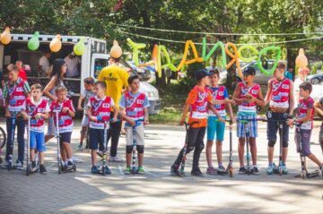 Festivalul de Artă și Cultură Urbană „Dorna Art” a reunit peste 3.000 de participanți