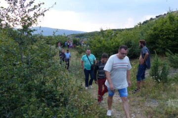 Minorul în vârstă de 14 ani, ridicat pentru audieri în cazul cumplitei fapte de omor din satul Capu Codrului, a ajuns luni noapte la Spitalul Județean Suceava, suferind o criză de epilepsie