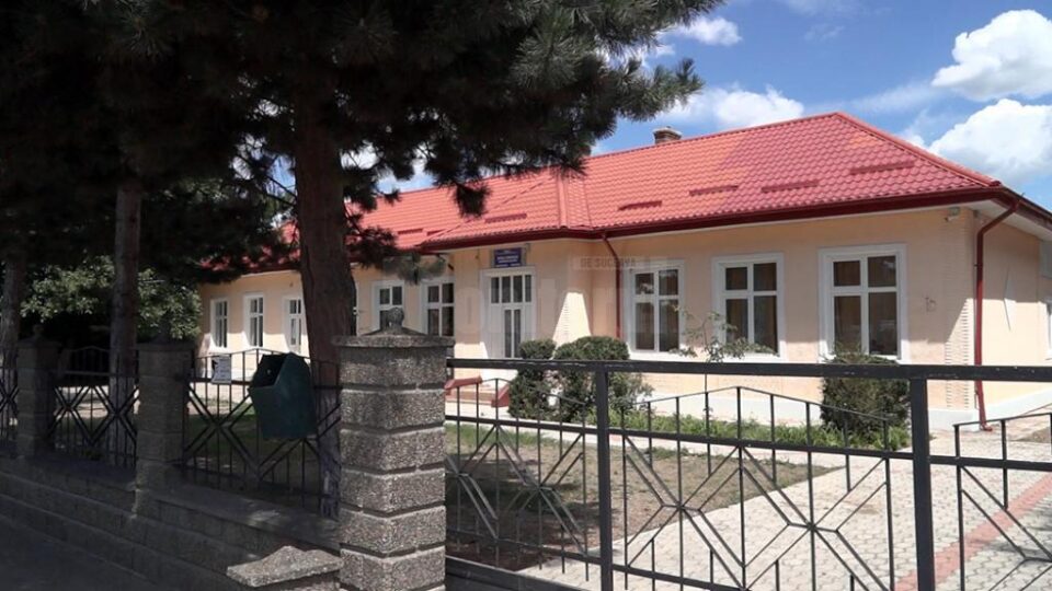 Elevul este absolvent al școlii gimnaziale din Prelipca