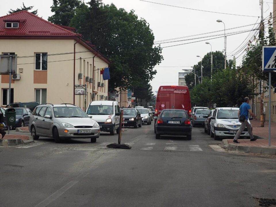 Trafic restricționat pe strada Mihai Viteazu, pentru turnarea de covor asfaltic