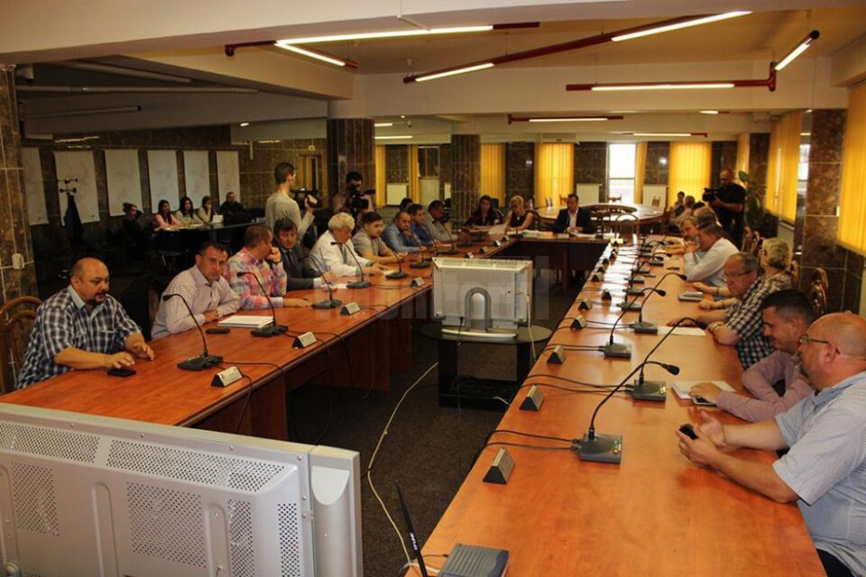 Acordarea celor 200.000 lei necesari pentru organizarea festivalului medieval, aprobată cu 18 voturi "pentru" și o abținere