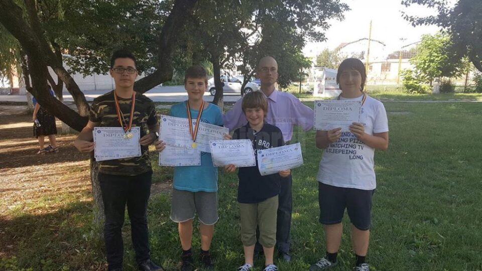 Elevii suceveni laureați