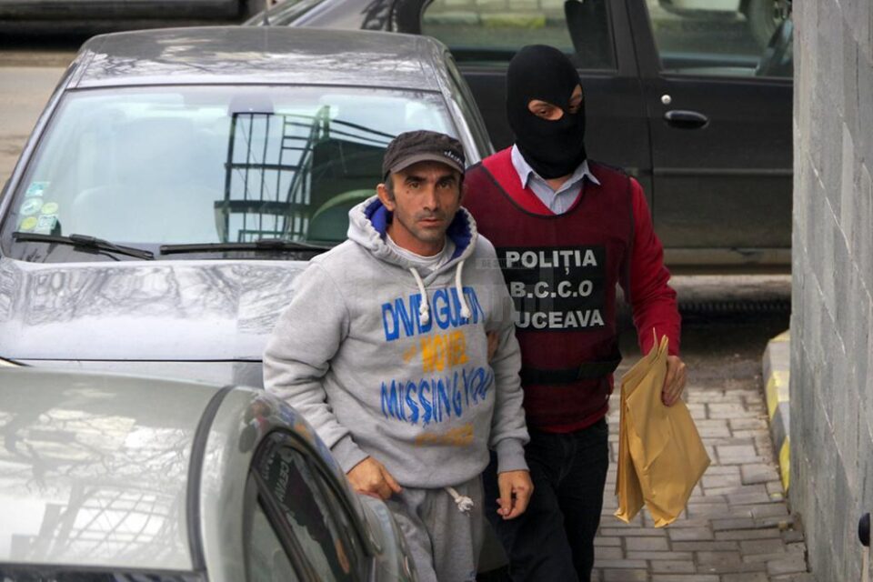 Ion Nae a fost condamnat de Tribunalul Suceava la o pedeapsă de 13 ani de închisoare cu executare Ion Nae a fost condamnat de Tribunalul Suceava la o pedeapsă de 13 ani de închisoare cu executare