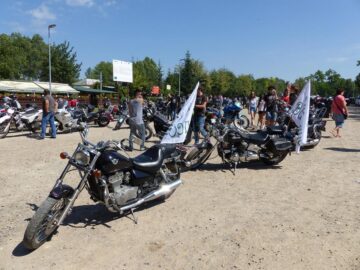 Câteva sute de motocicliști au participat la ediția de anul acesta a Black & White Motorfest